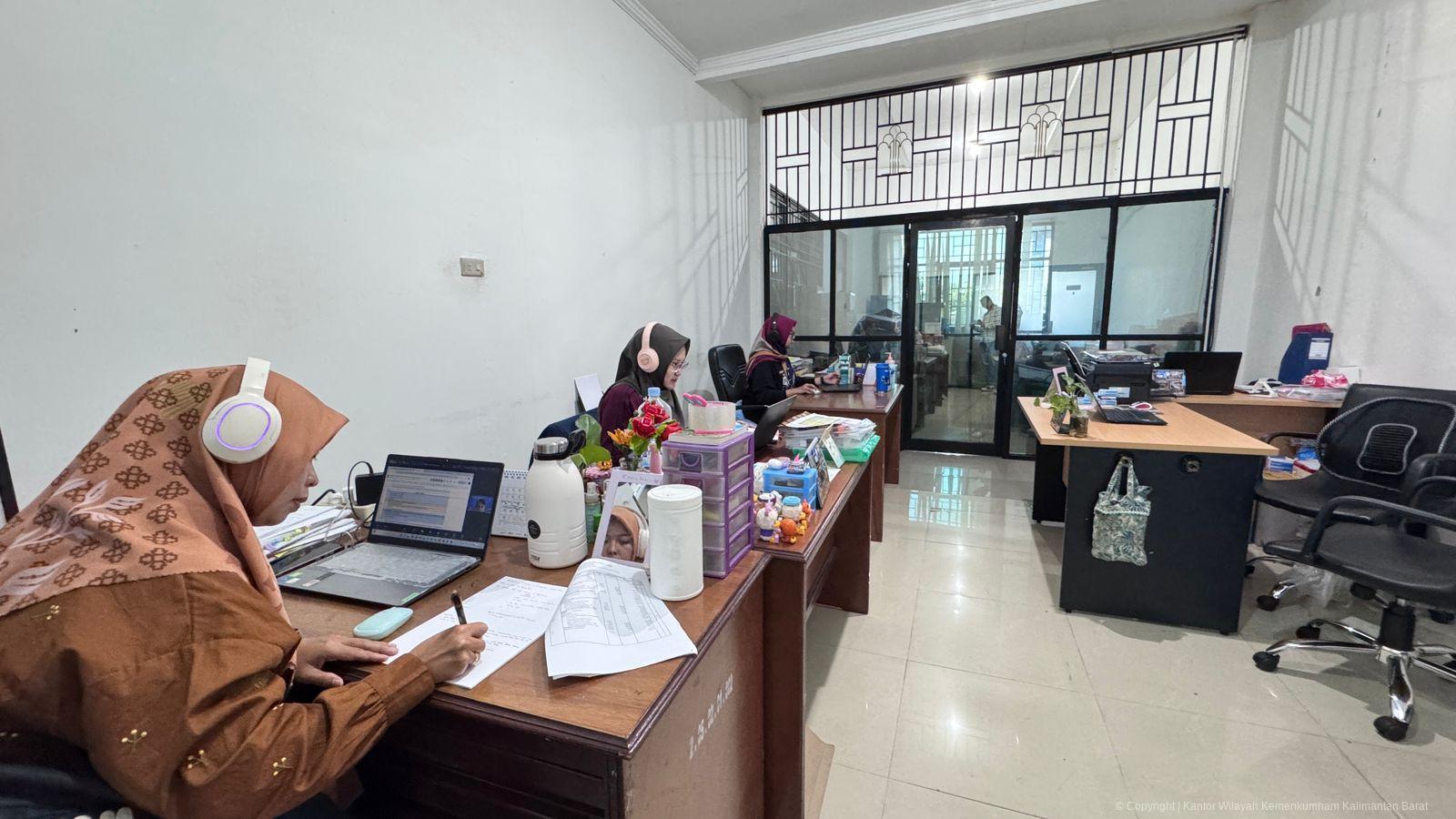 Kanwil Kemenkum Kalbar Ikuti Asistensi Virtual Likuidasi Data Laporan Keuangan Satker